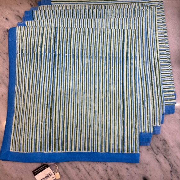 NWT - Ten Thousand Villages - Table Cloth 70x90 and Napkins Set - Picture 14 of 14